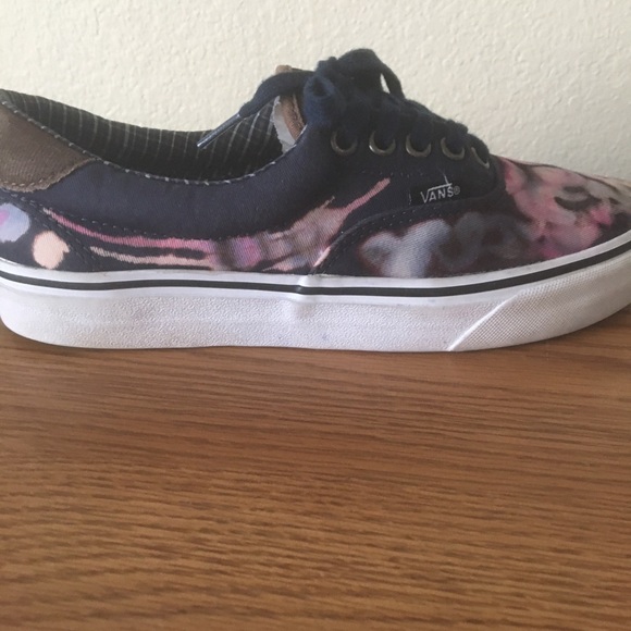 NWOT Custom Vans - Picture 11 of 16
